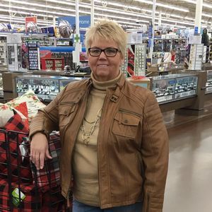 Meet your Posher, Robyn